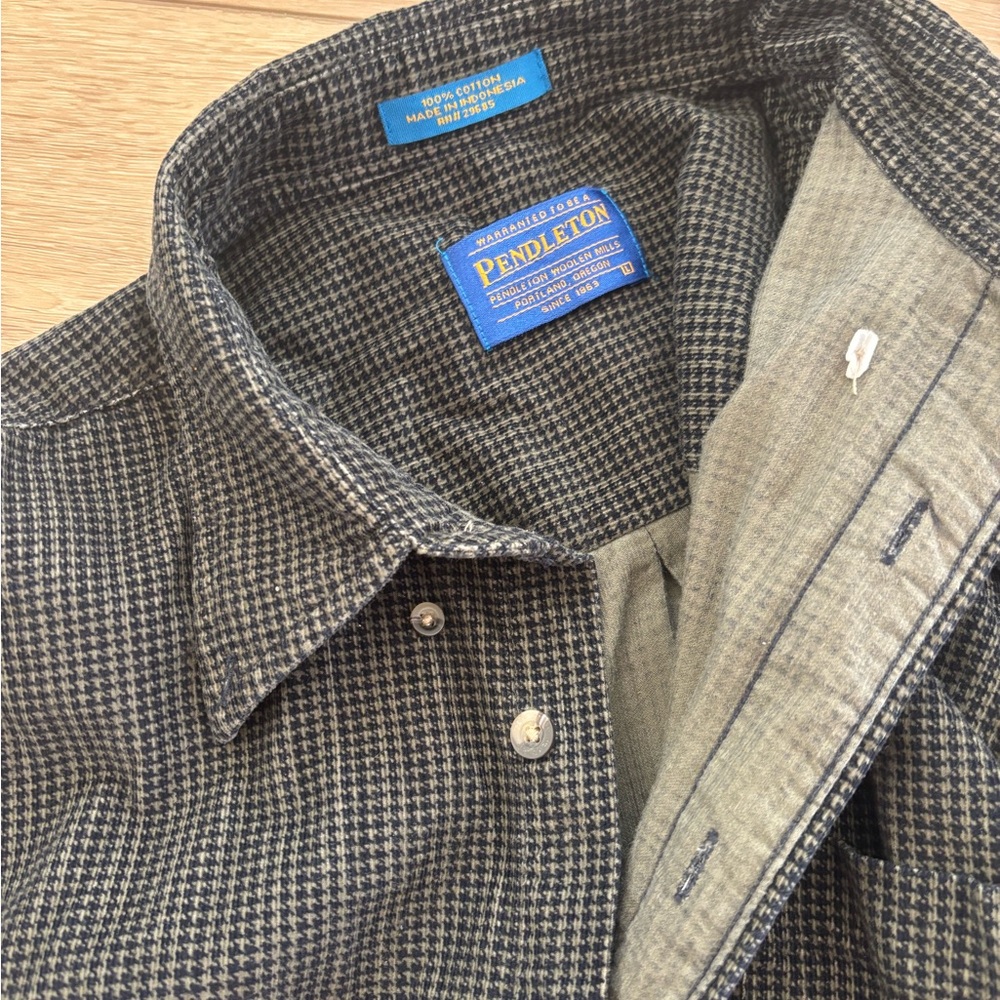 Pendleton button up shirt